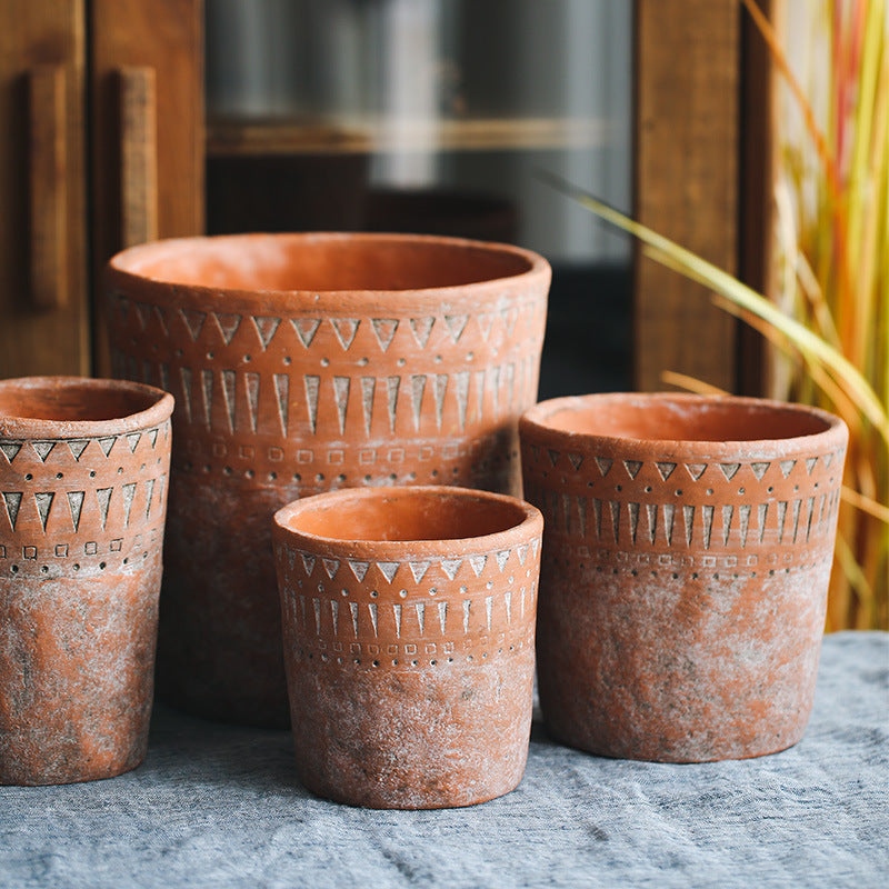 Pots en terre cuite vintage